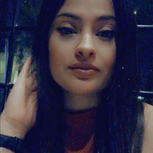 Meet your Posher, Duviana